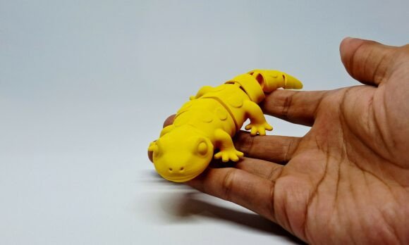 Download Salamander 3D Printable Animal Figurine STL - Man Collection